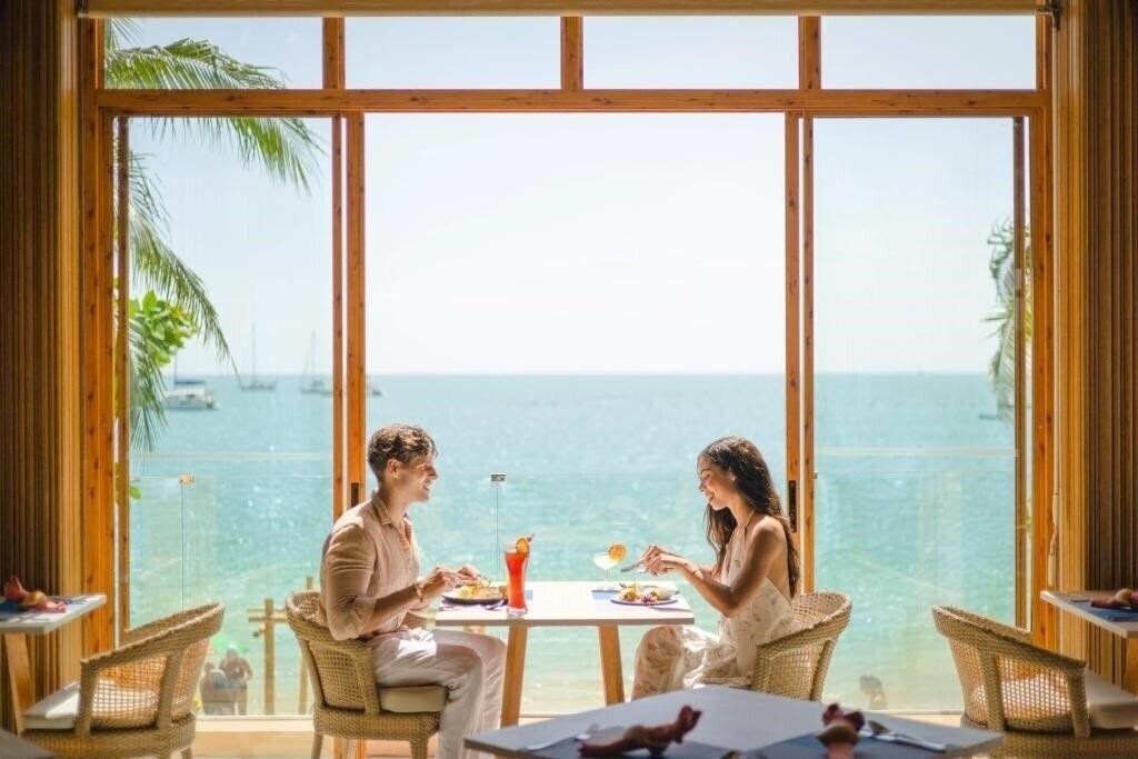 Картинка Bandara Pool Villas Phuket 5*