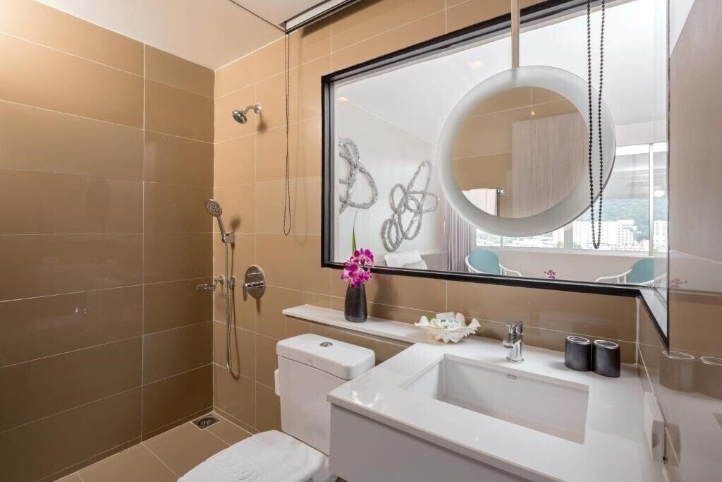 Фотографія Pearl Hotel Phuket Town 4*