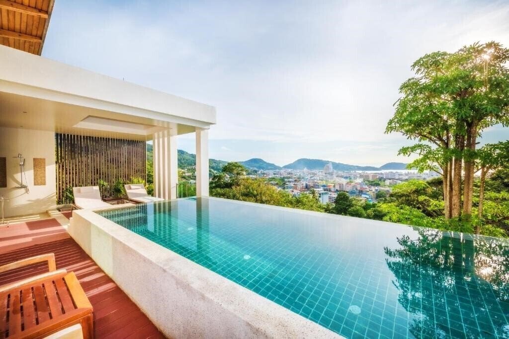 Изображение Wyndham Sea Pearl Resort Phuket 5*