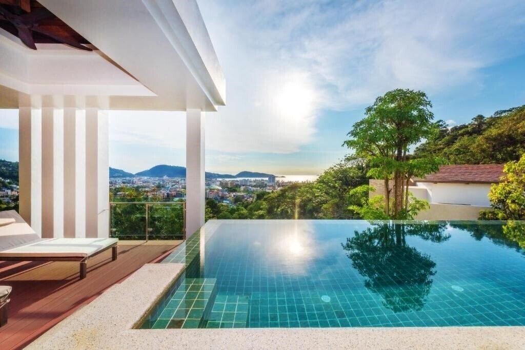 Картинка Club Wyndham Patong Hill Phuket 5*