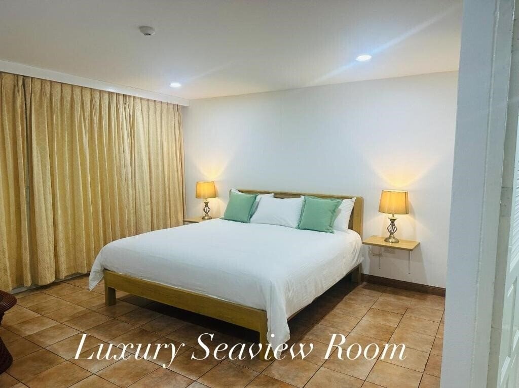 Отель Surin Bay Inn 3*