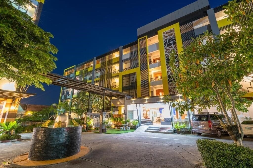 Готель S.B. Living Place Hotel 3*