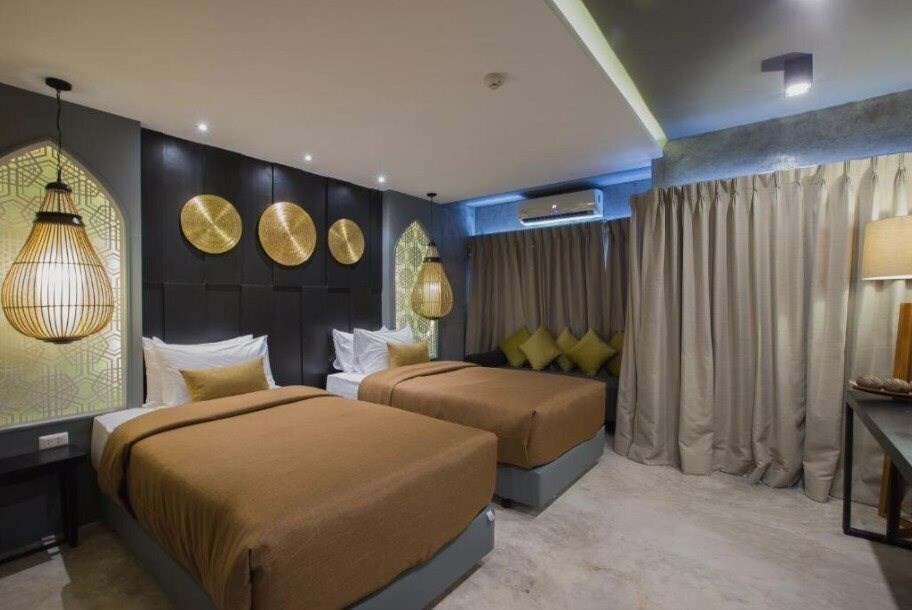 Фото The Luxur Boutique Hotel Patong 3*