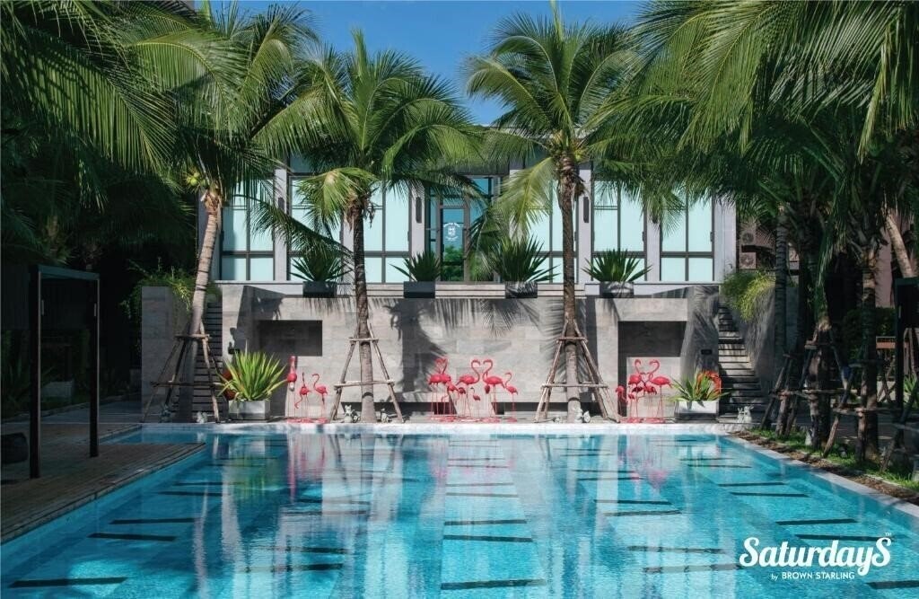 Готель Saturdays Residence by Brown Starling 4*