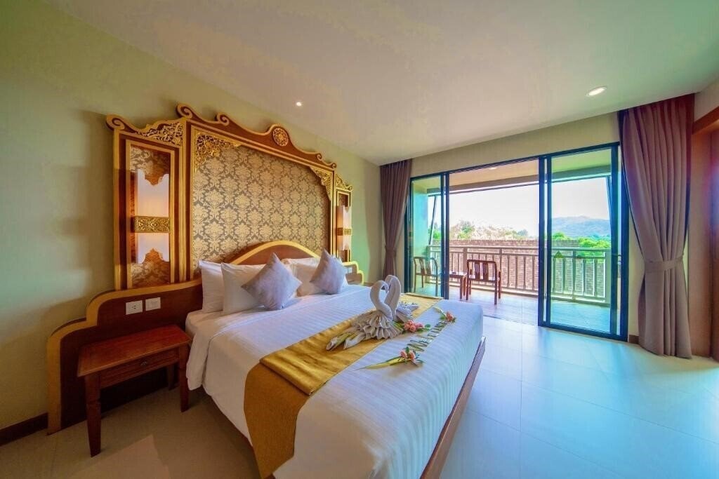 Фото Maikhao Palm Beach Resort 5*