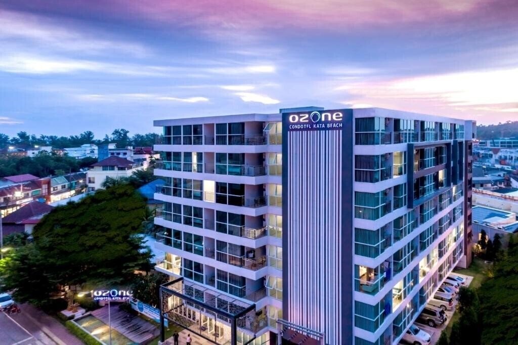 Готель Ozone Condotel Kata Beach 4*