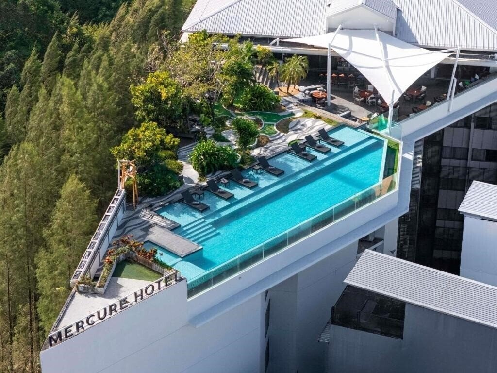 Отель Journey Hub Hotel 4*