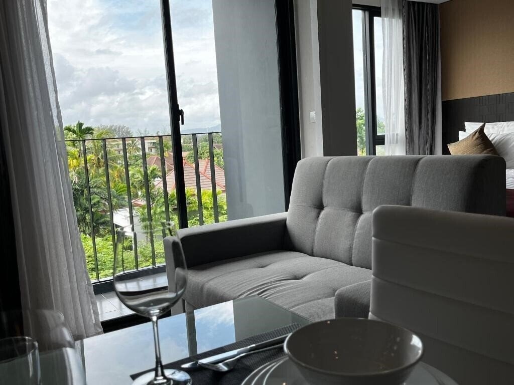 Фото The Aristo Resort 4*