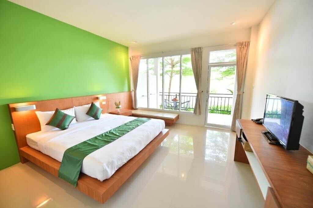 Фотографія The Touch Green, Naiyang 3*