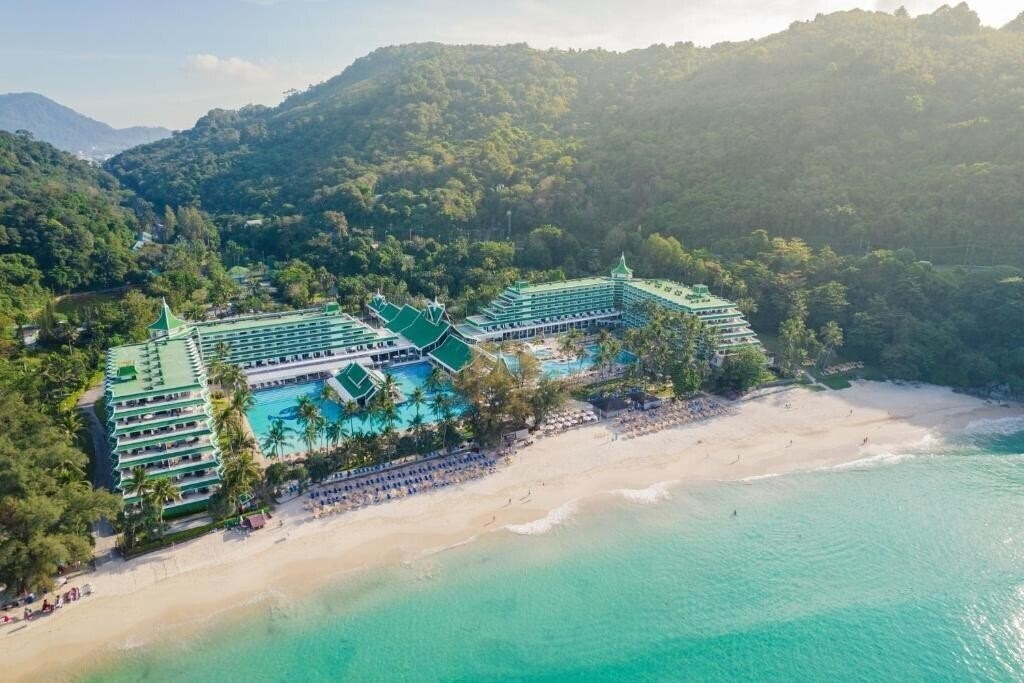 Готель Le Meridien Phuket Beach Resort 5*
