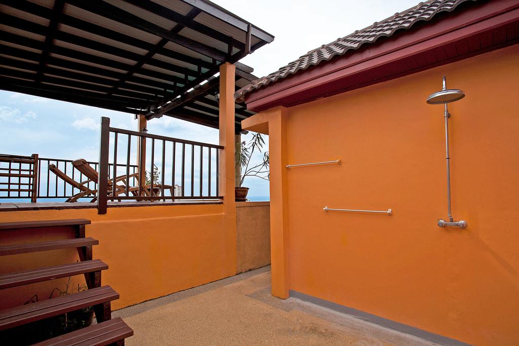 Готель Baan Pa Nom Karon Beach Phuket Villa вилла