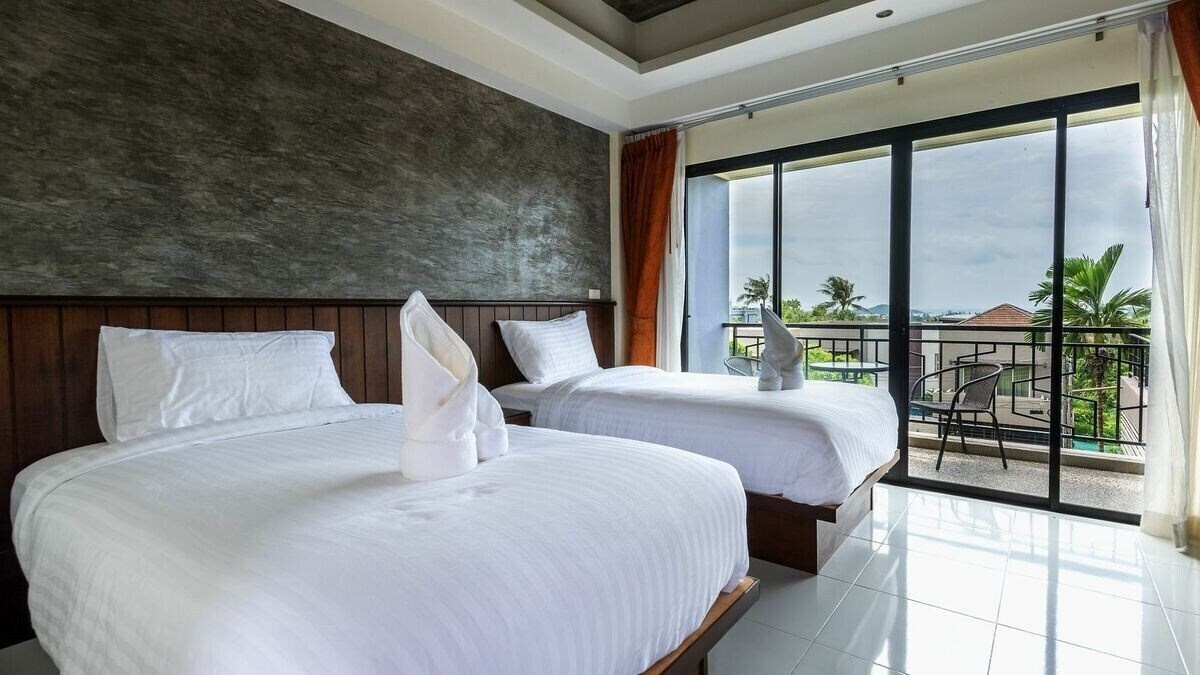 Отель Again @ Rawai Beach 3*