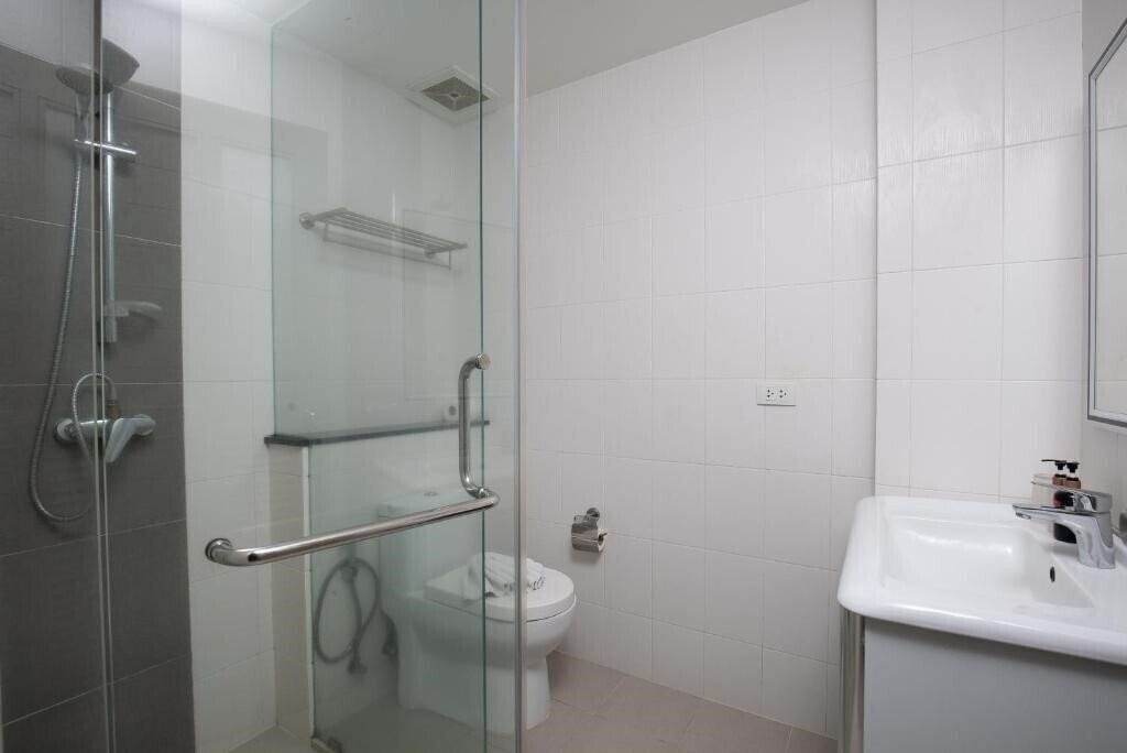 Фотография Expat Hotel Patong Center 3*