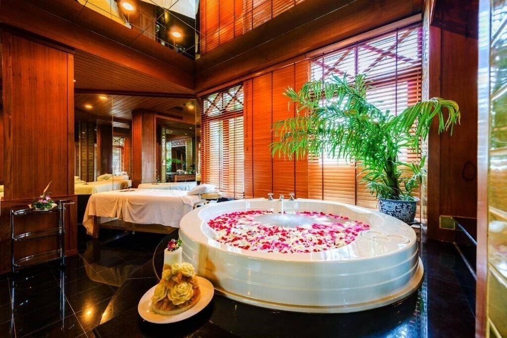 Фото Andaman Seaview Hotel 4*