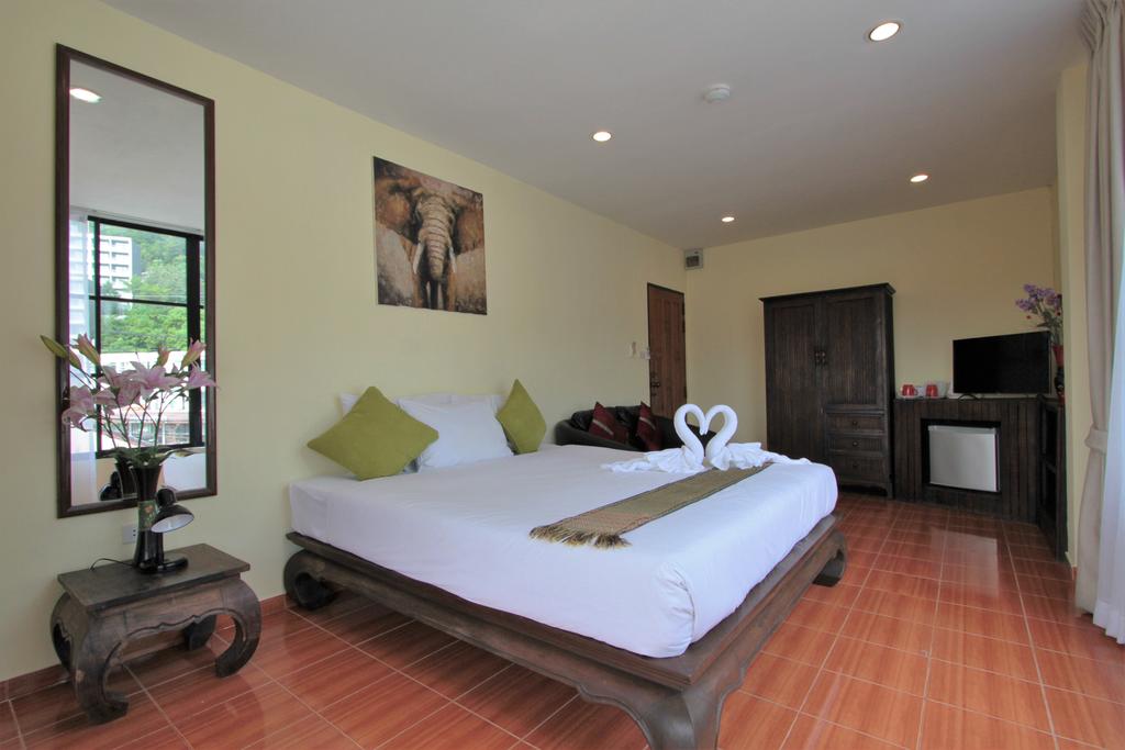 Фото Baan Suay Karon Hotel 3*