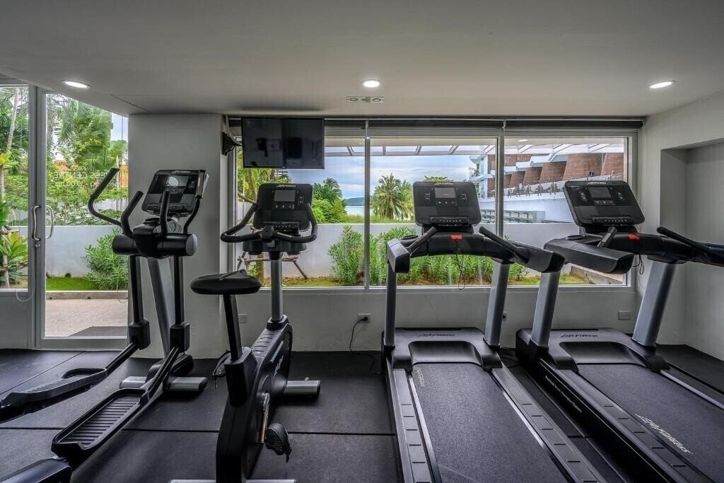 Картинка The Beachfront Hotel Phuket 4*
