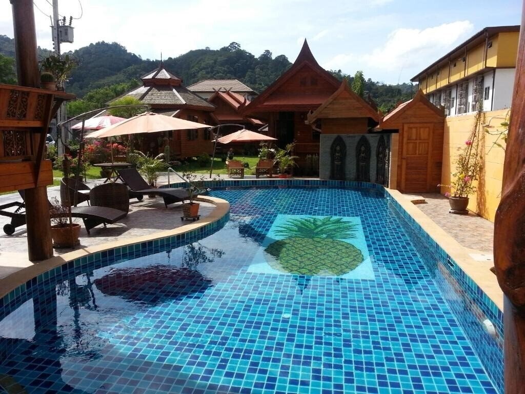 Отель Golden Teak Resort - Baan Sapparot 3*