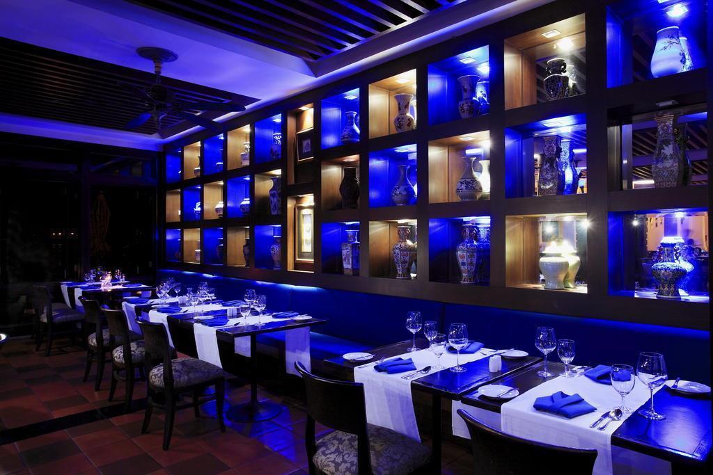 Фото Aquamarine Resort & Villa 4*