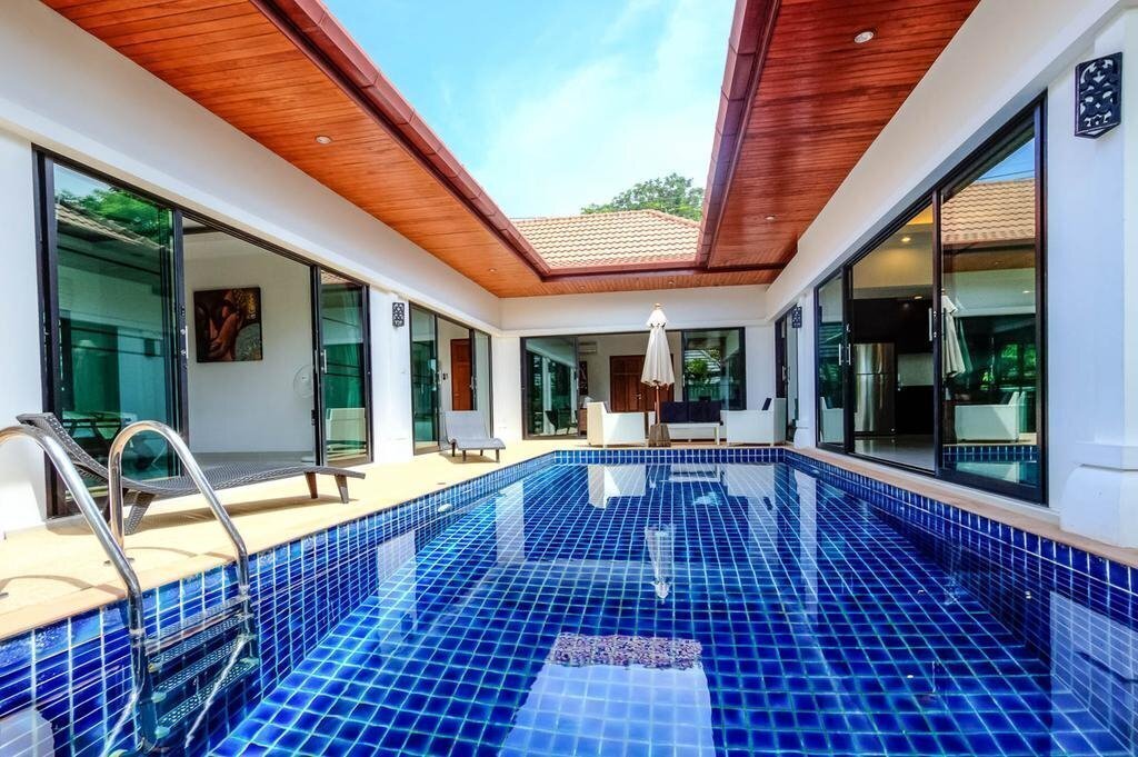 Фотографія Champagne Villa By Jetta 4*