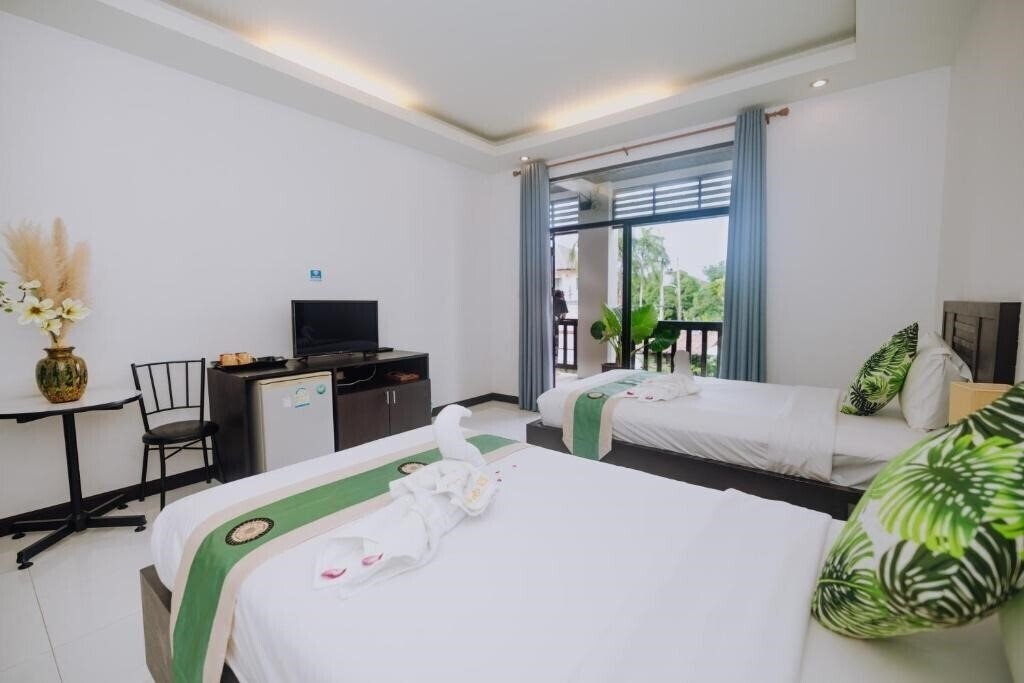 Фото Monaburi Boutique Resort 3*
