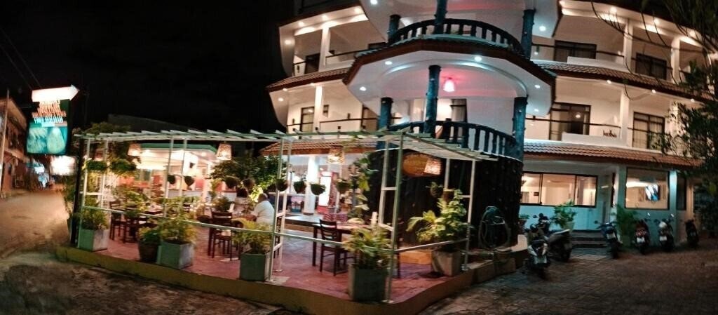 Готель Capannina Inn Hotel 3*