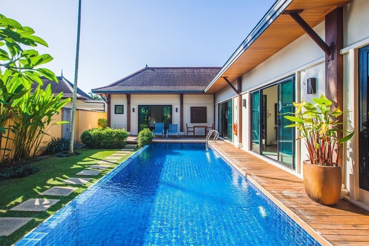 Фотографія Two Villas Holiday Oriental Style Layan Beach 4*