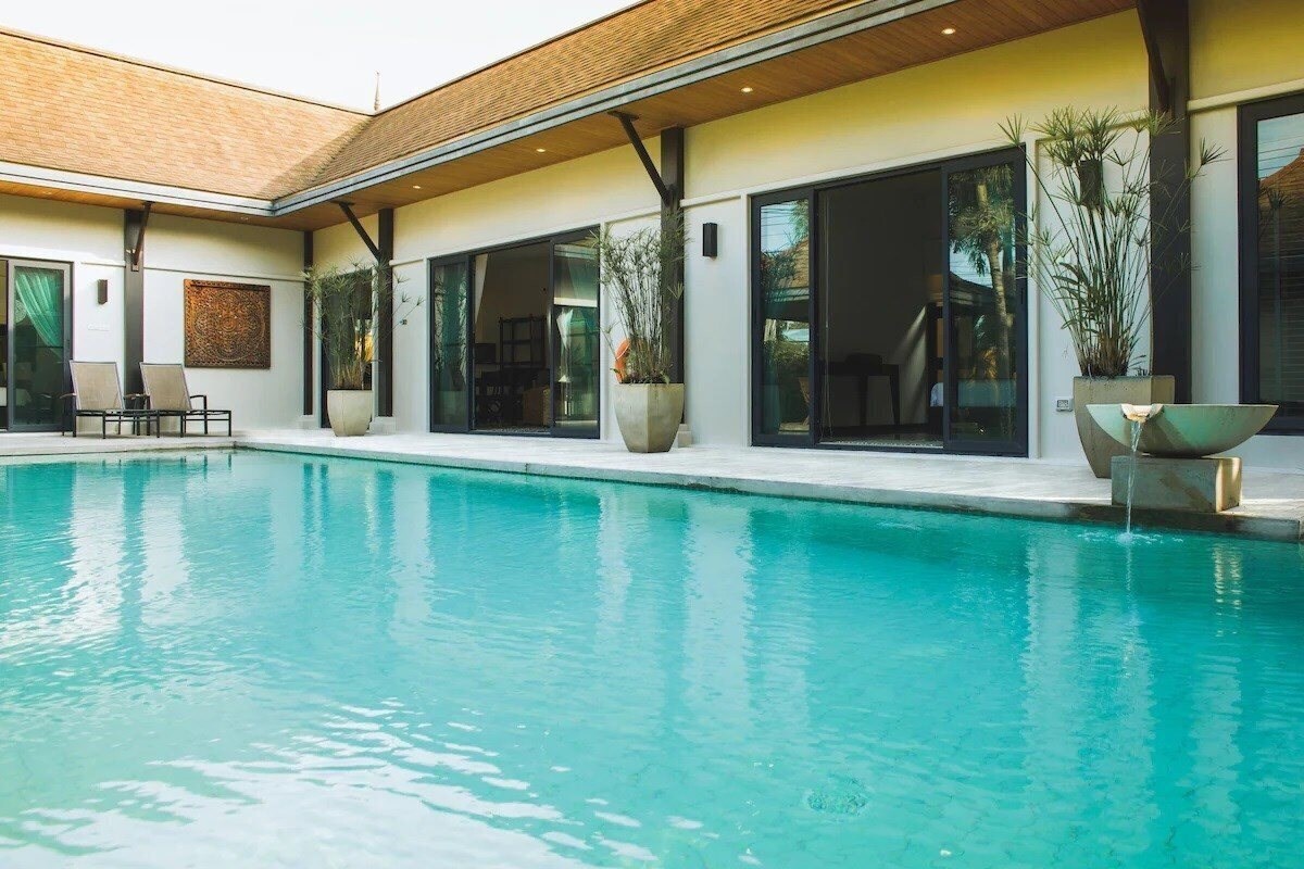 Готель Two Villas Holiday Oriental Style Layan Beach 4*