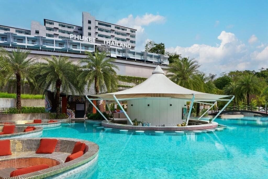 Фото Patong Bay Hill Resort & SPA 4*