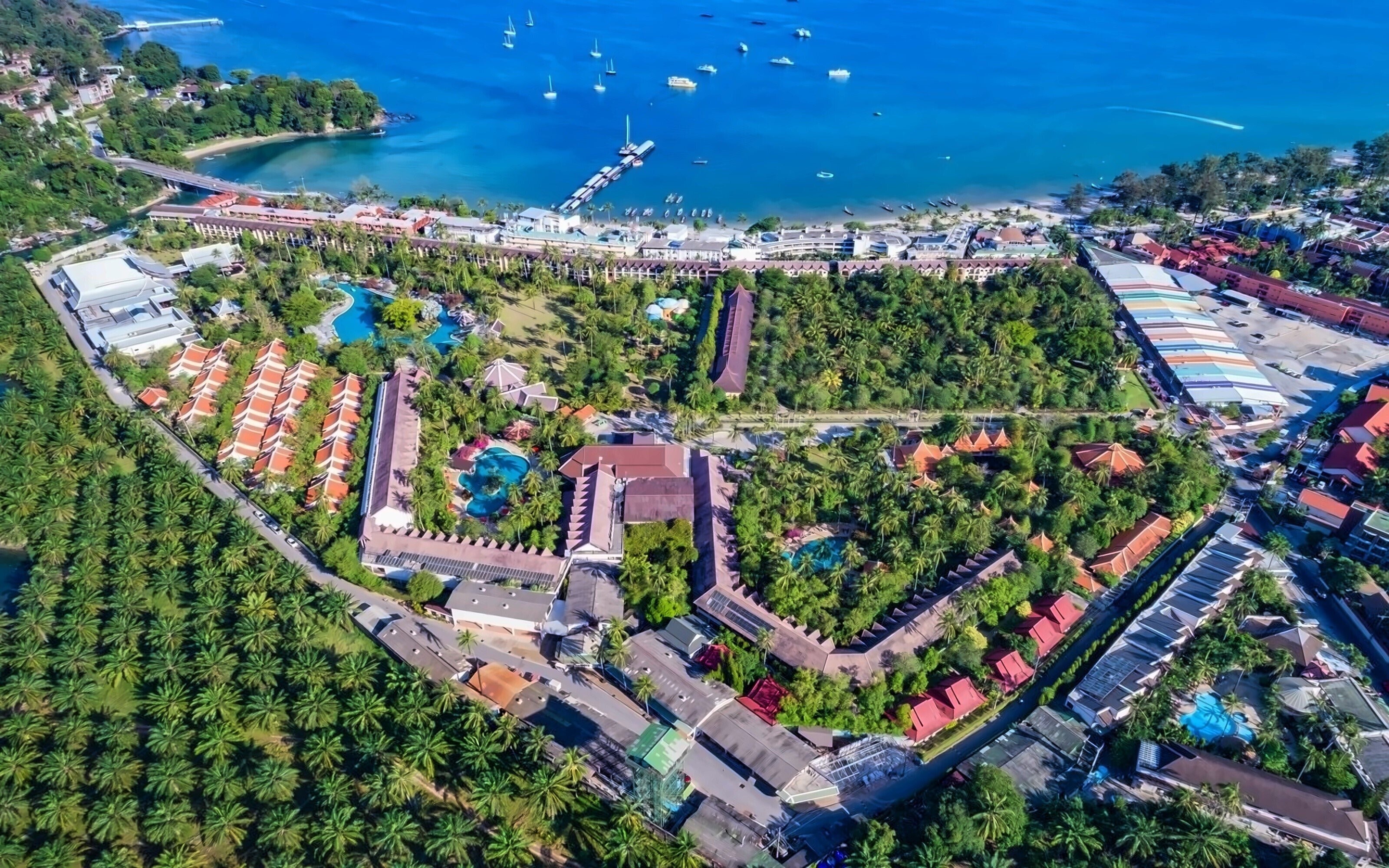 Фото Duangjitt Resort & SPA 4*