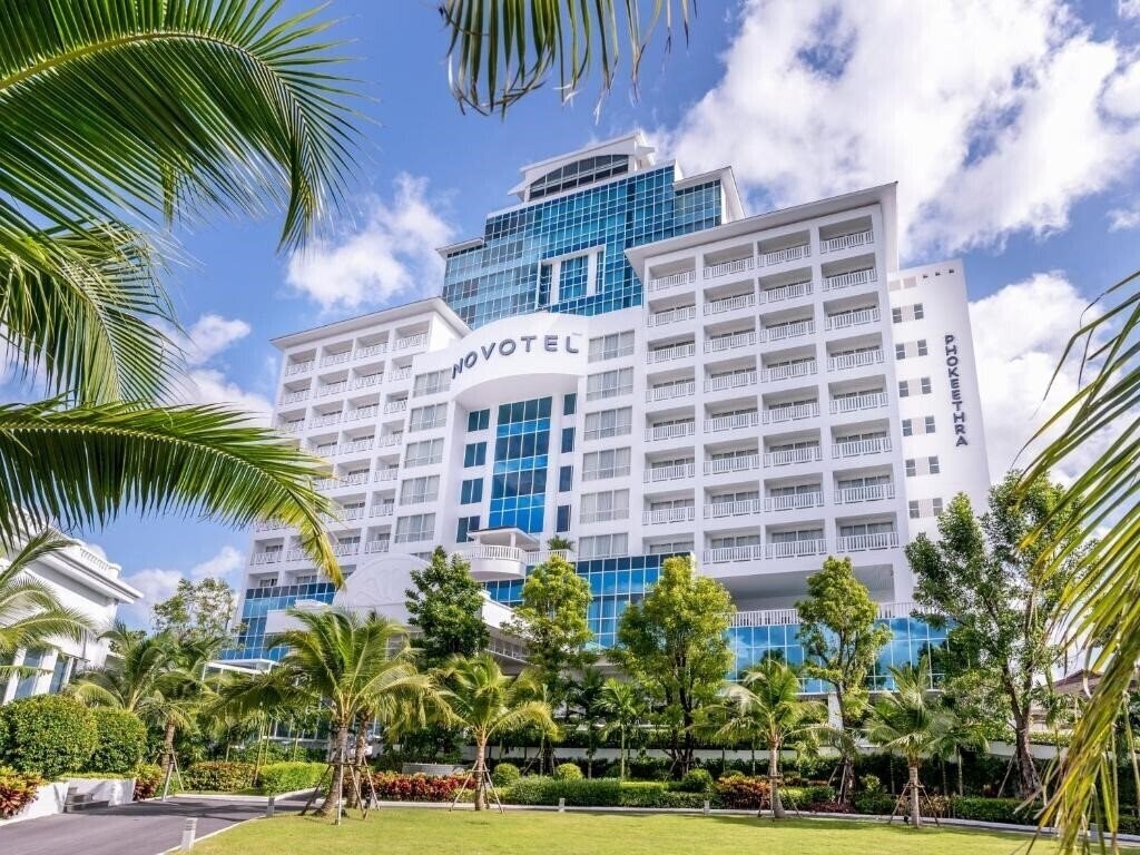 Готель Novotel Phuket Phokeethra 4*