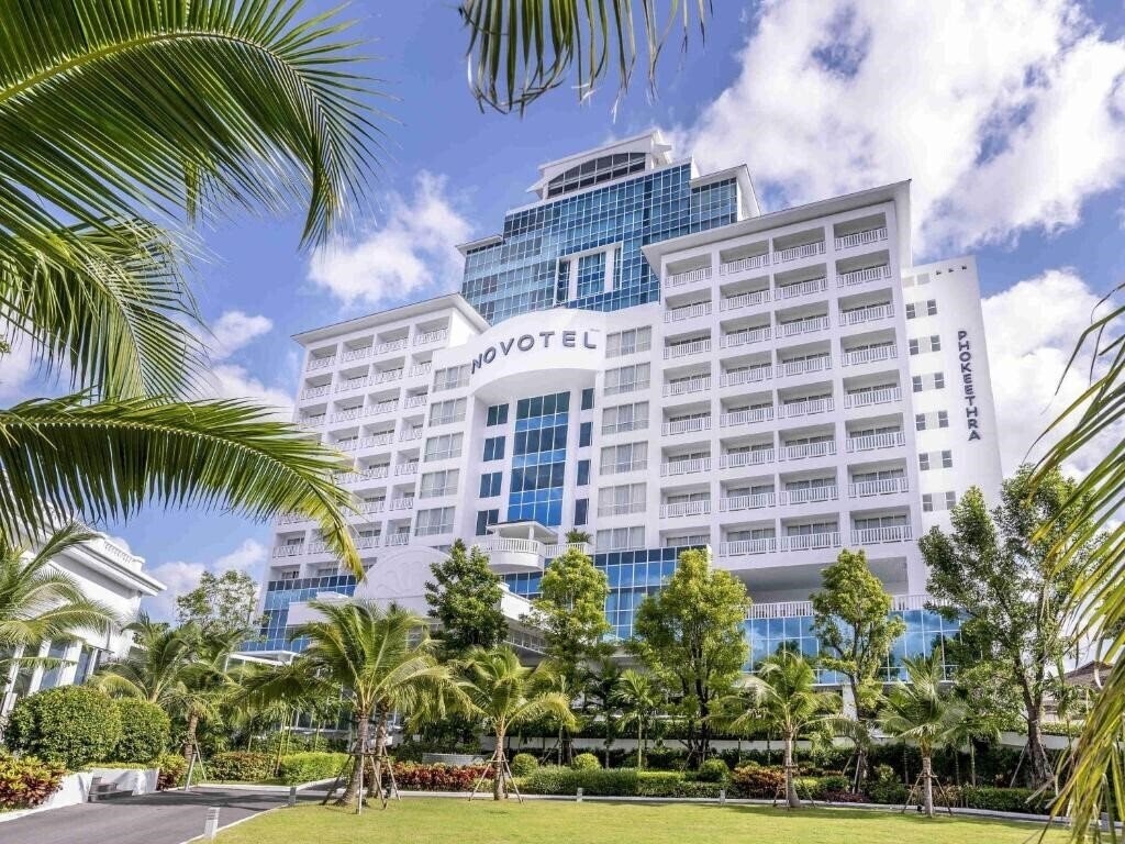 Готель Novotel Phuket City Phokeethra 4*