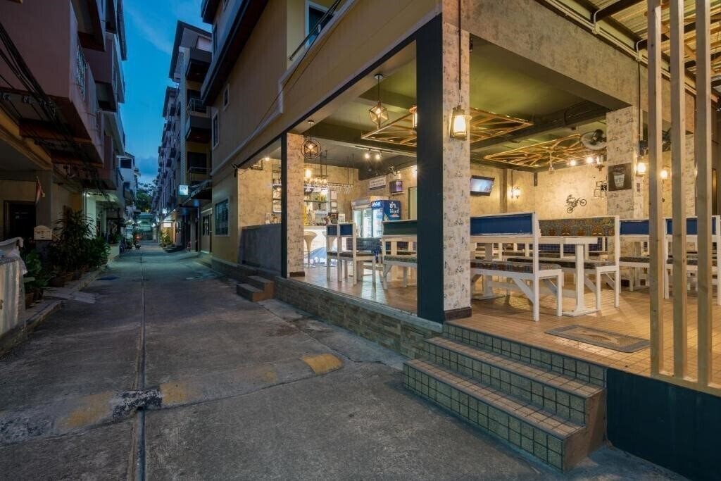 Картинка Amarin Residence Patong 3*
