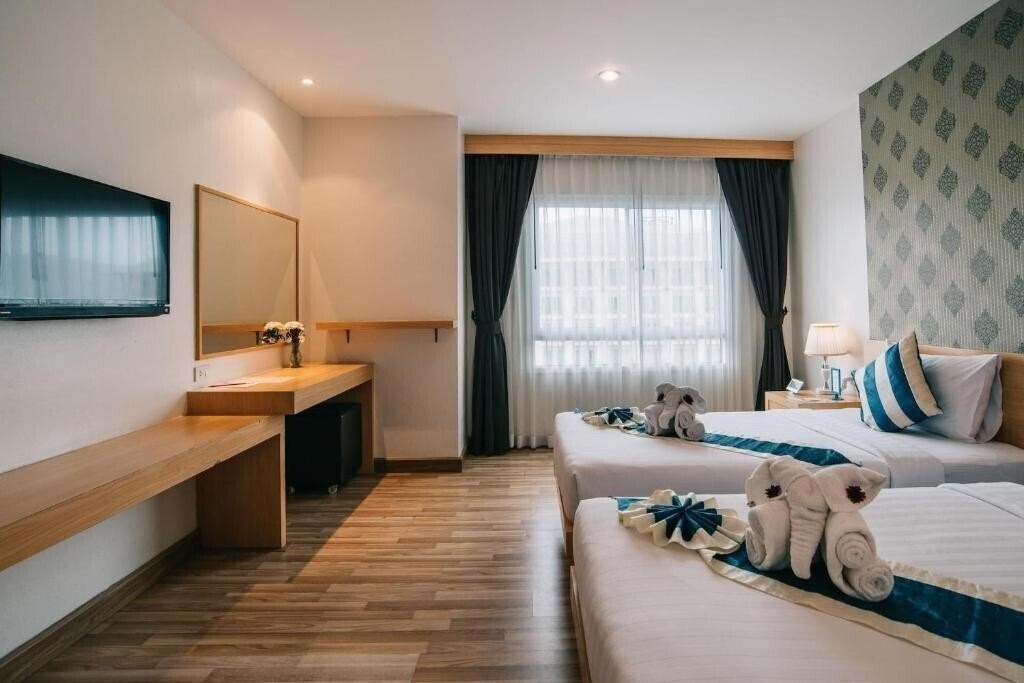 Готель Icheck Inn Central Patong 4*