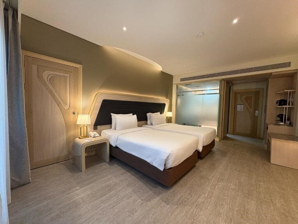 Изображение Amora Beach Resort 4*