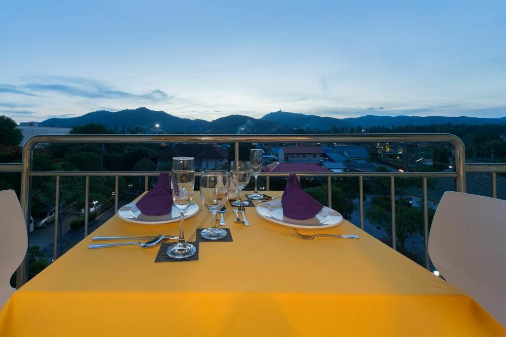 Фотографія Chalong Beach Hotel & Spa 4*