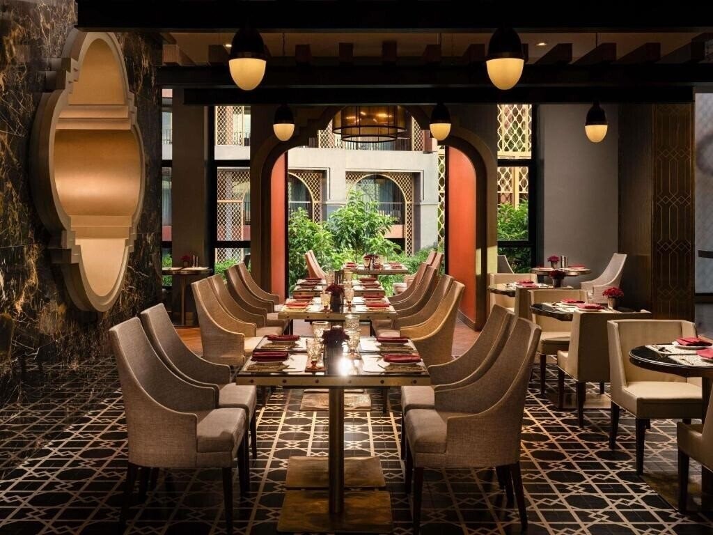 Зображення Avista Grande Phuket Karon 4*