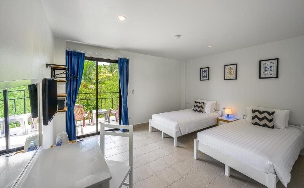 Картинка Maikhao Hotel & Residence 4*