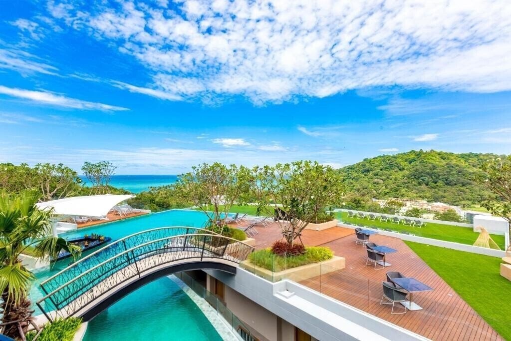 Фото Crest Resort Pool Villas 5*