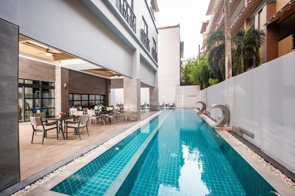 Фотографія Woovo Phuket Patong 4*