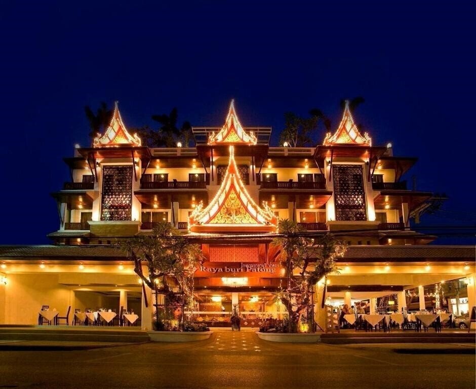 Готель Rayaburi Hotel Patong 3*
