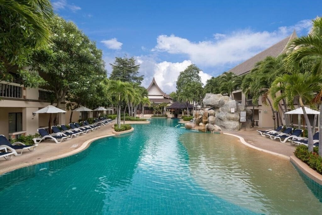 Готель Centara Kata Resort Phuket 4*