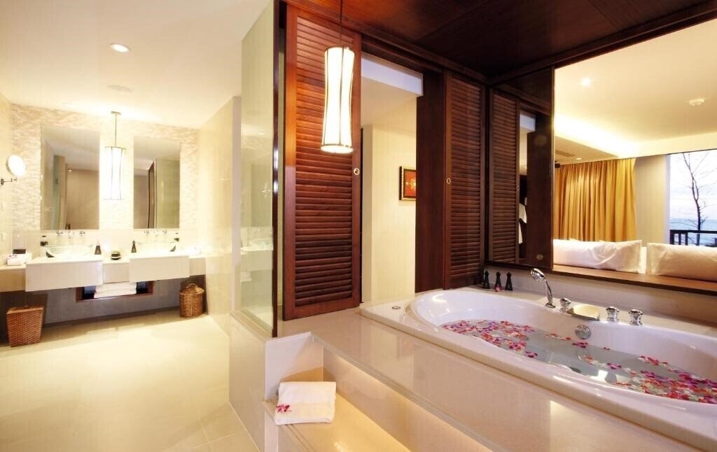 Фотографія Movenpick Resort Bangtao Beach Phuket 5*