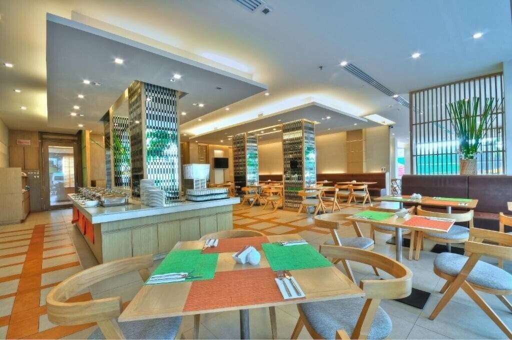 Картинка The Ashlee Plaza Patong Hotel & SPA 3*