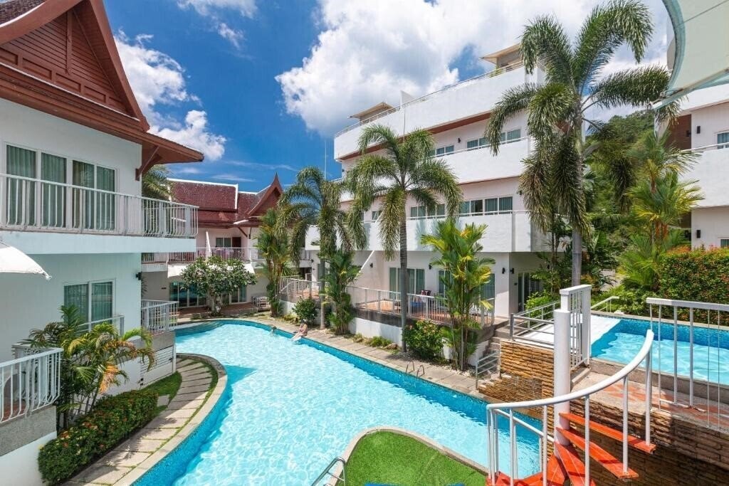 Картинка Dewa Karon Beach Phuket 4*