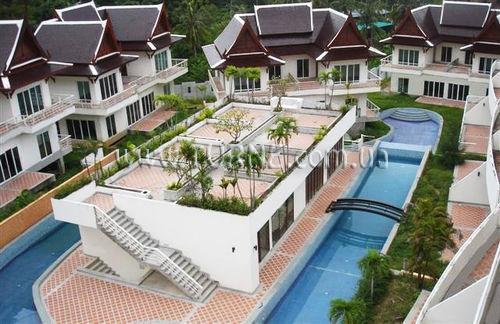 Отель Dewa Karon Beach Phuket 4*