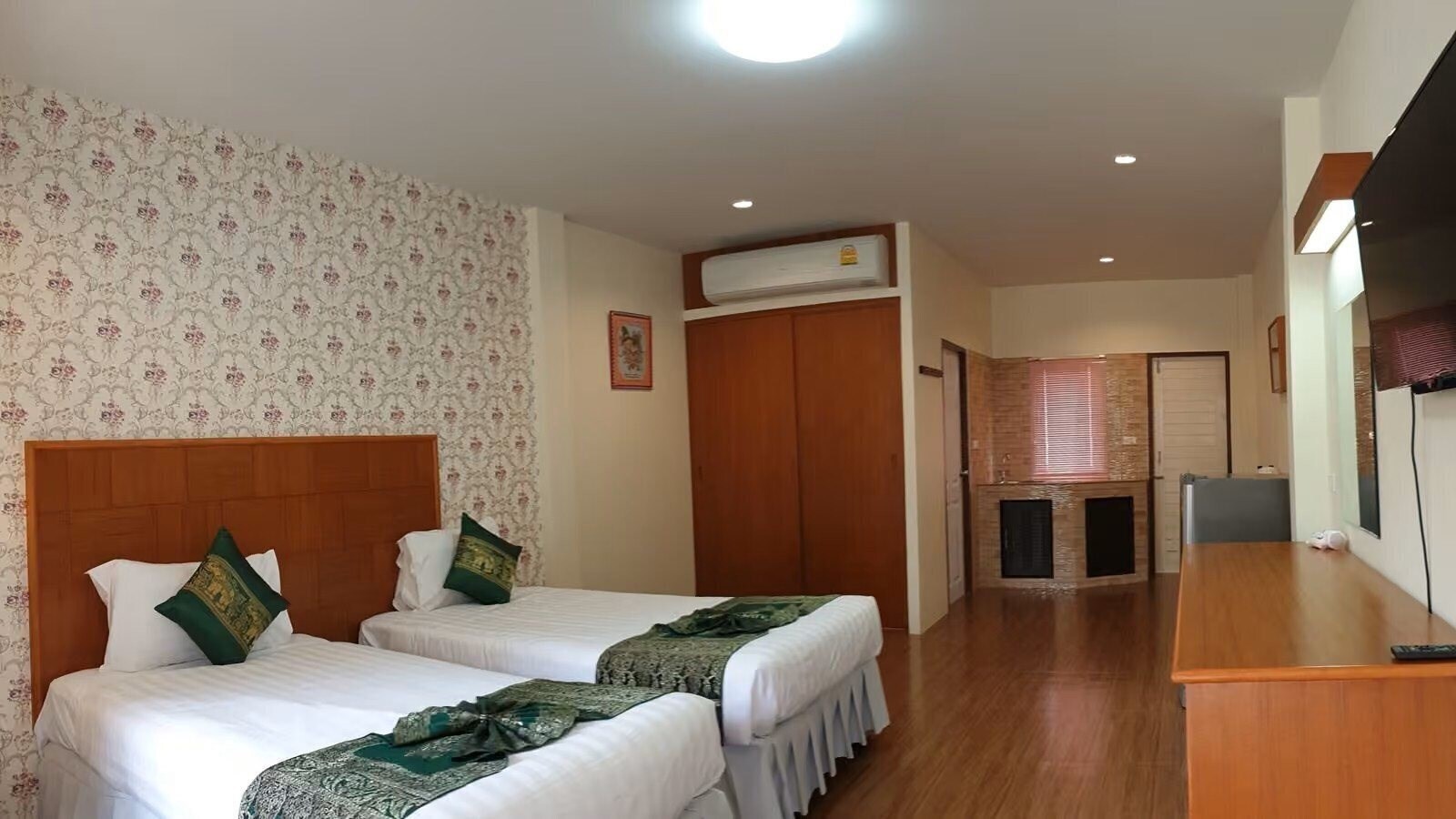 Фото Nice Lagoon Beach 4*