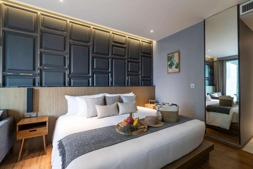 Картинка Wyndham Grand Nai Harn Beach Phuket 5*