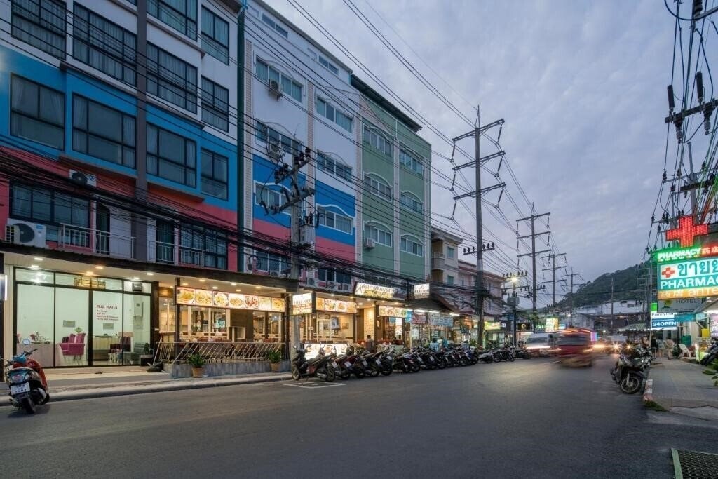 Готель Baan Thai Beachside 3*