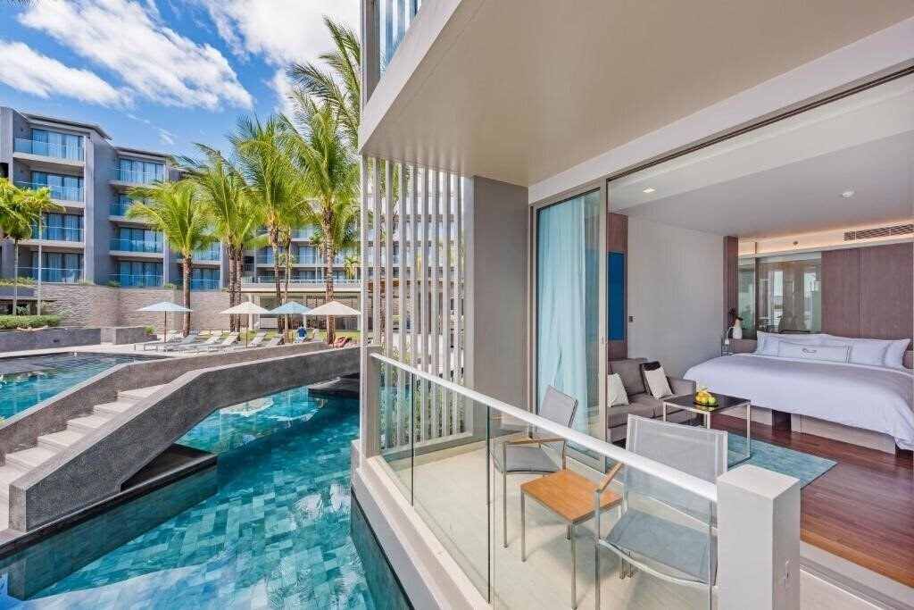 Фото Ocean Front Beach Resort & SPA 5*