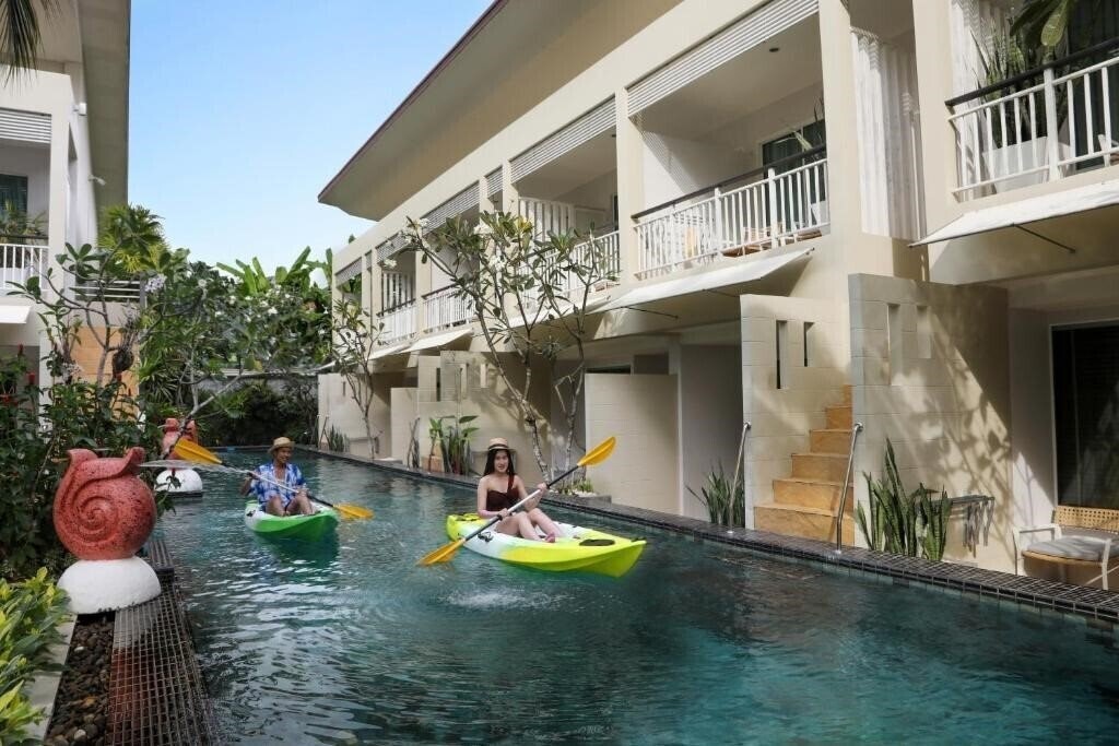 Отель A2 Pool Resort Phuket 3*